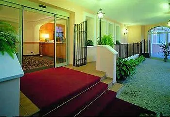 מלון Green Hotel 4*
