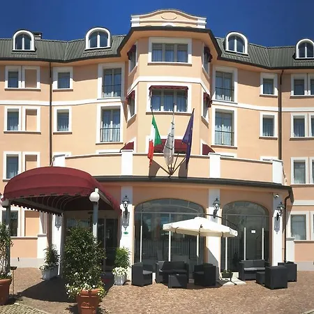 Green Hotel 4*