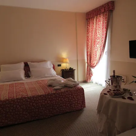 Green Hotel 4*
