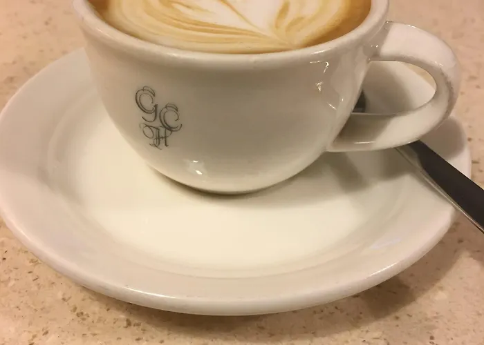 Green Hotel 세티모토리네세